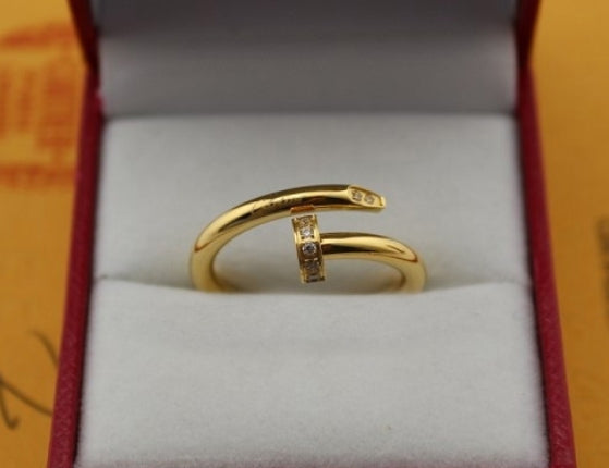 202419852 Nail Ring Yellow Gold Diamonds