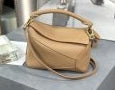 202538211 Women bag in Soft Grained Calfskin Toffee