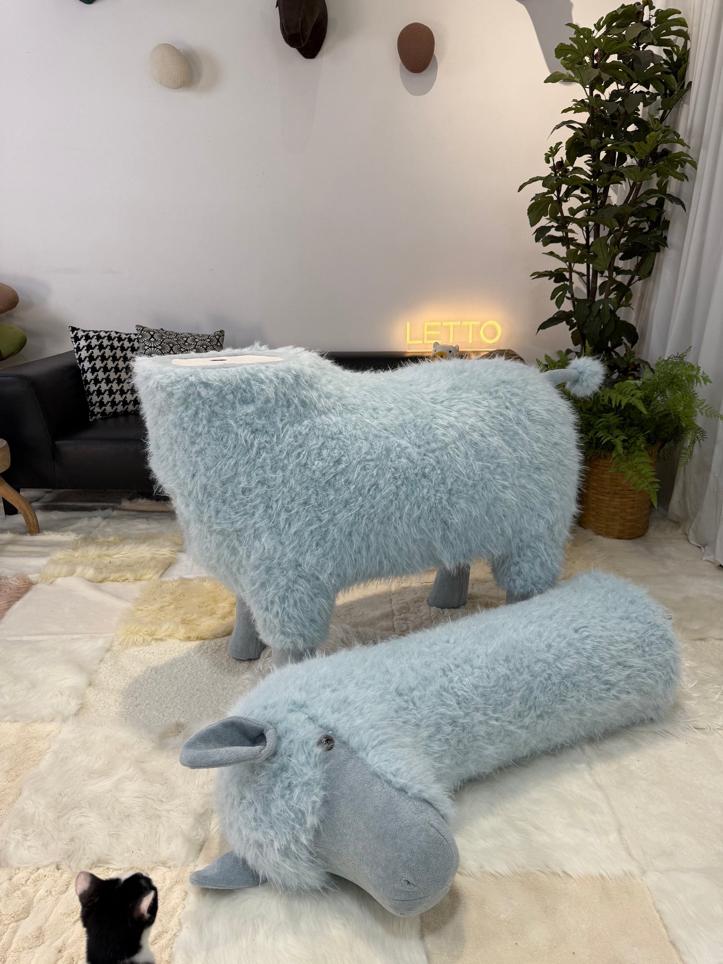 AlpaCat Dual-Use Alpaca Cat Climbing Tree & Solid Wood Stool