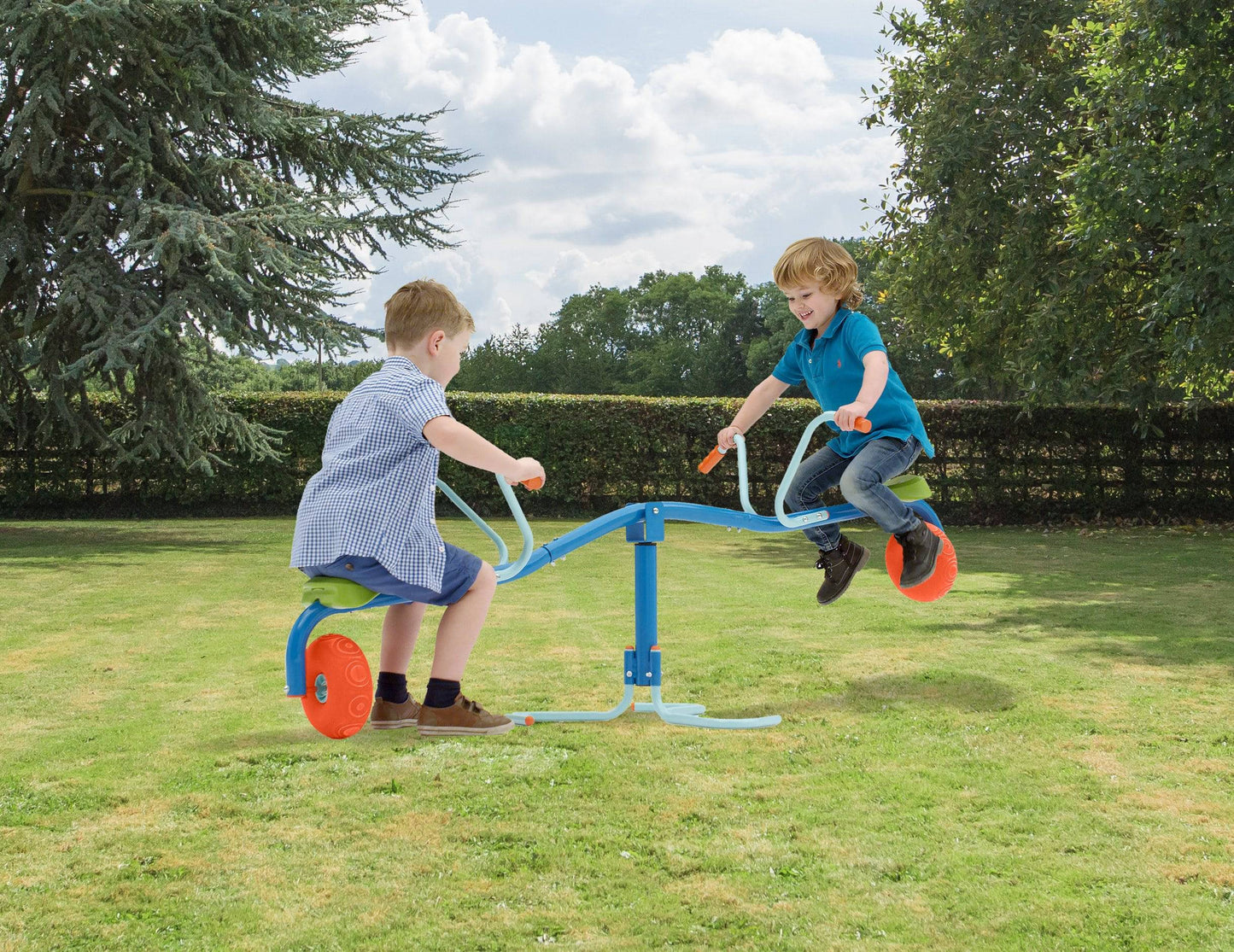 Spinning Bouncing Seesaw